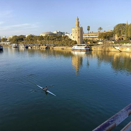 Triana Cathedral House Apartment Sevilla Bagian luar foto