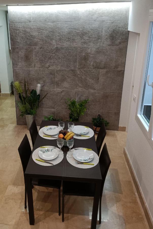 Triana Cathedral House Apartment Sevilla Bagian luar foto